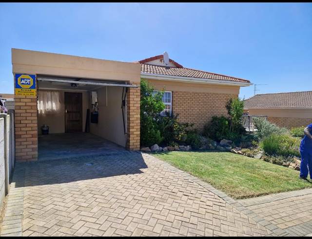 2 BEDROOM PROPERTY TO RENT IN HEIDERAND